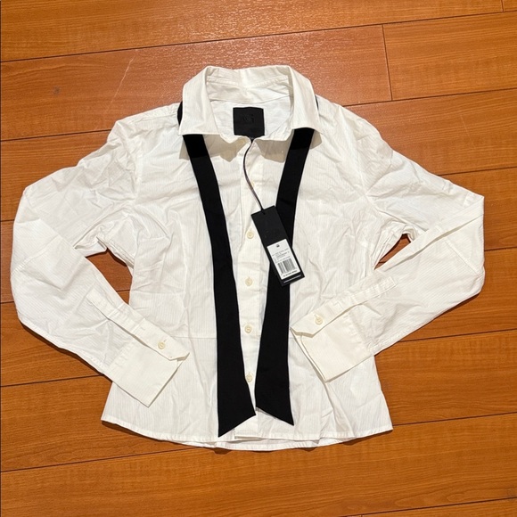 G-Star White Button-Up Shirt with Black Tie Accent - Picture 1 of 6